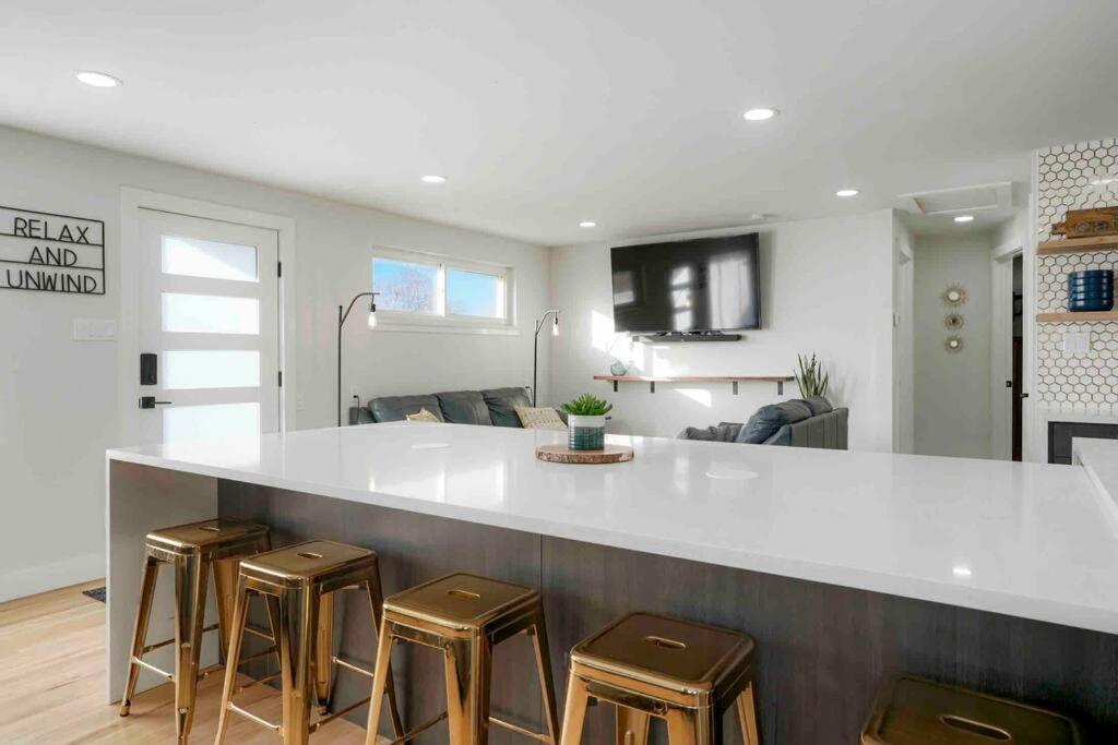 Sleeps 16 - 15 Min/Downtown, 10 Min/Medical Center Villa Aurora Exterior photo