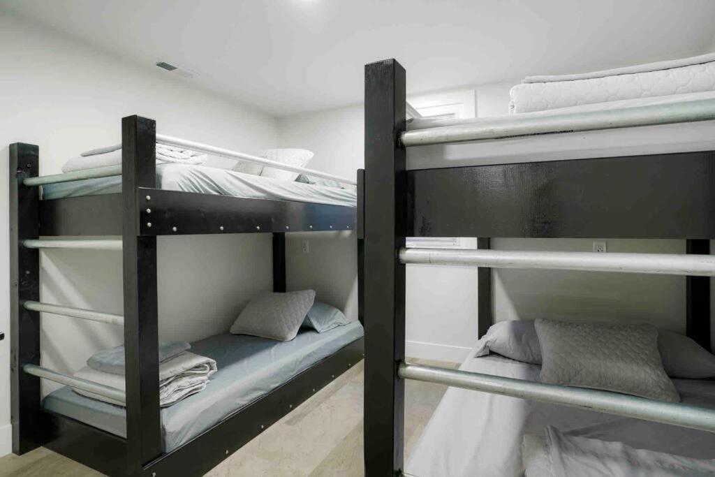 Sleeps 16 - 15 Min/Downtown, 10 Min/Medical Center Villa Aurora Exterior photo